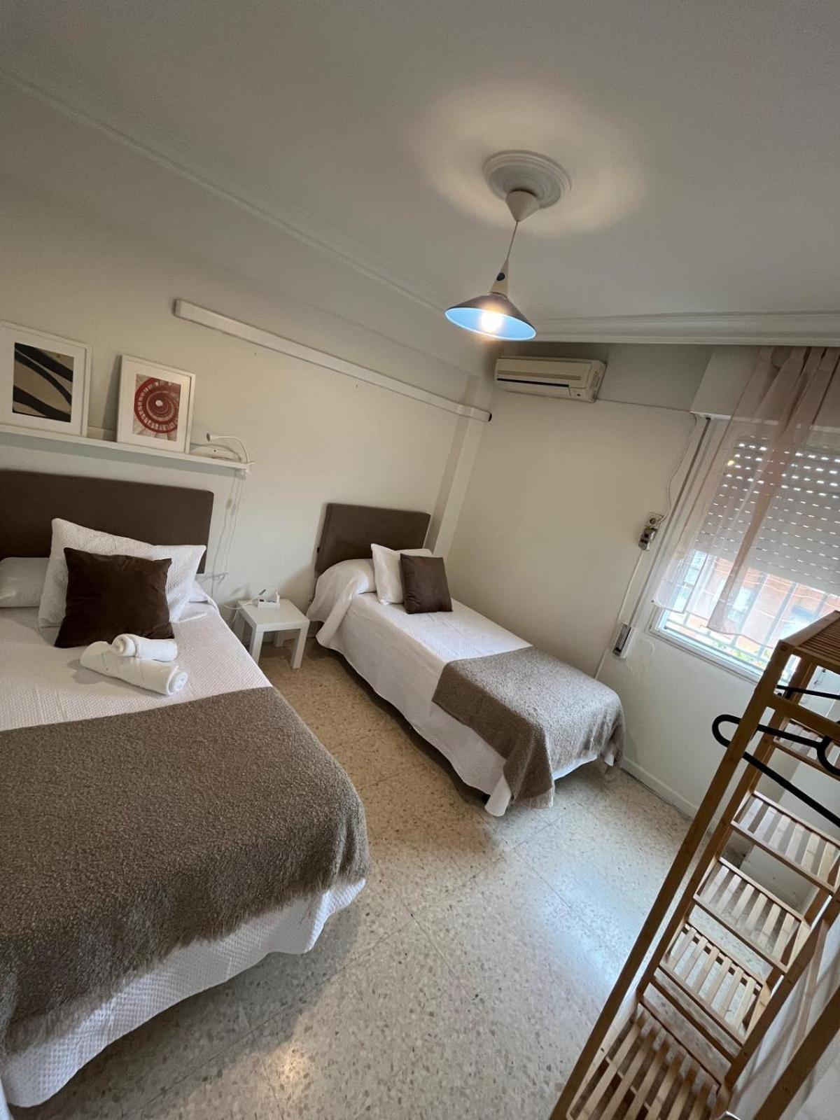 Cozy Apartment Next To Center إشبيلية المظهر الخارجي الصورة